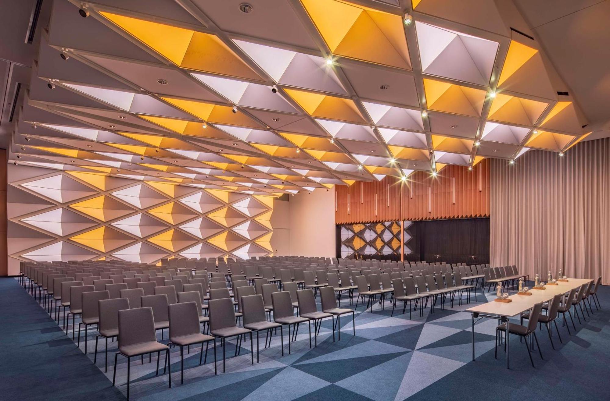 Andaz Schwabinger Tor, By Hyatt München